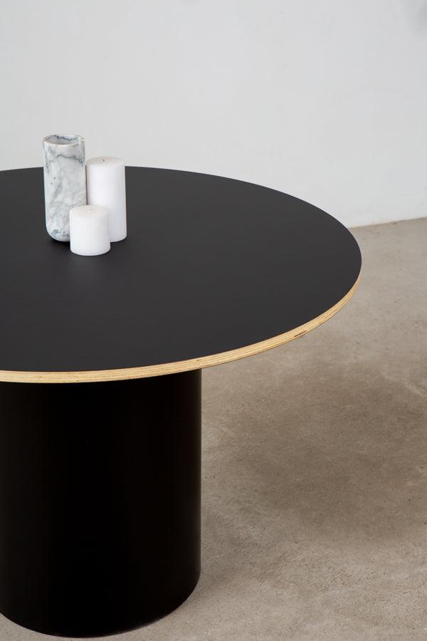 black modern round table